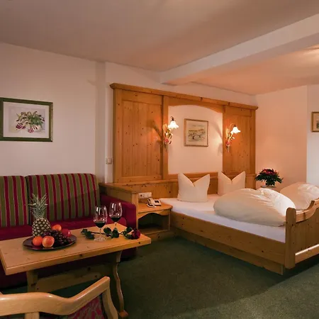 Hotel Alpenrose 3* Pertisau