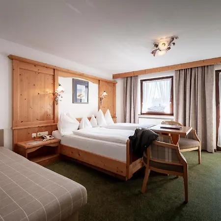 Hotel Alpenrose 3* Pertisau