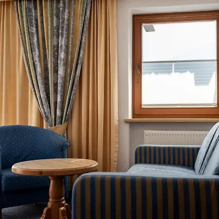 Hotel Alpenrose