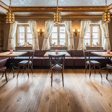 Hotel Alpenrose 3*